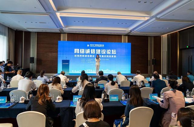 如何利用网络论坛获取行业见解