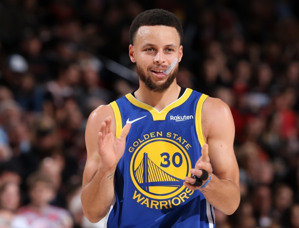 库里连砍+,勇士全员贡献各显神通连胜 库里连砍+,勇士全员贡献各显神通连胜