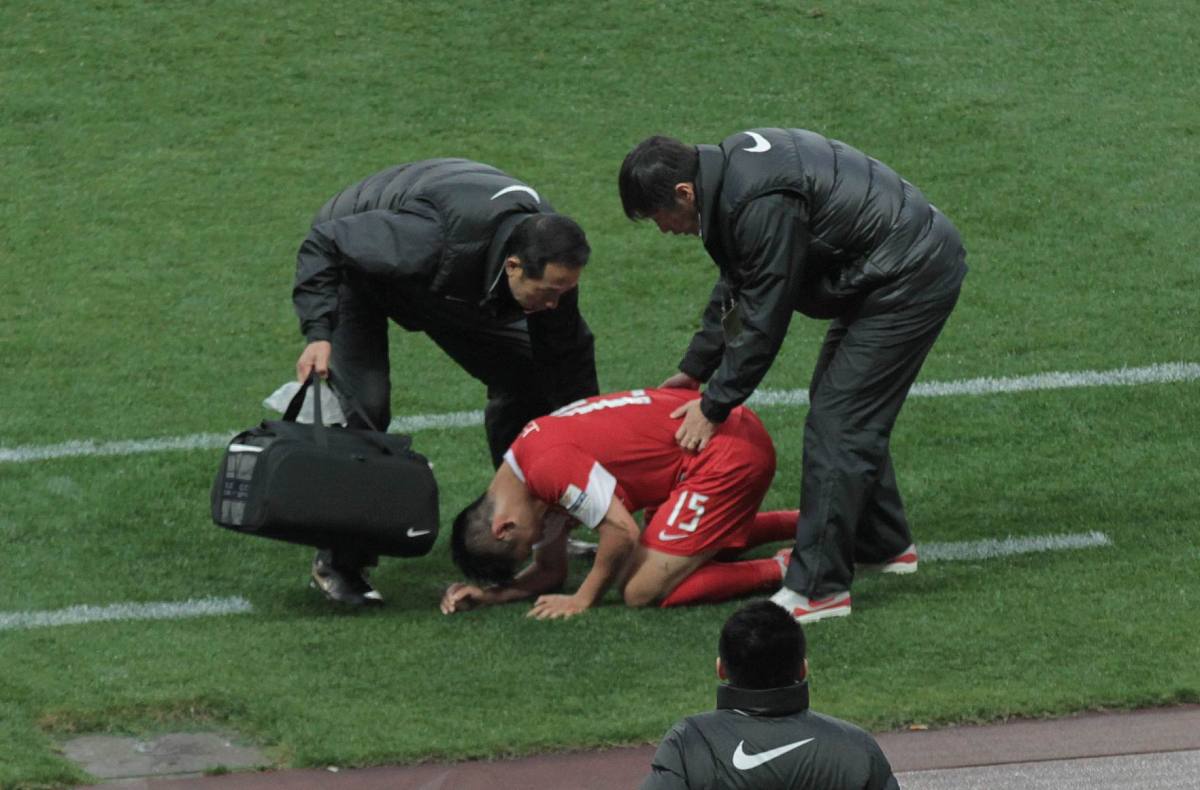 球队在联赛中遭遇艰难,士气受到考验 球队在联赛中遭遇艰难,士气受到考验