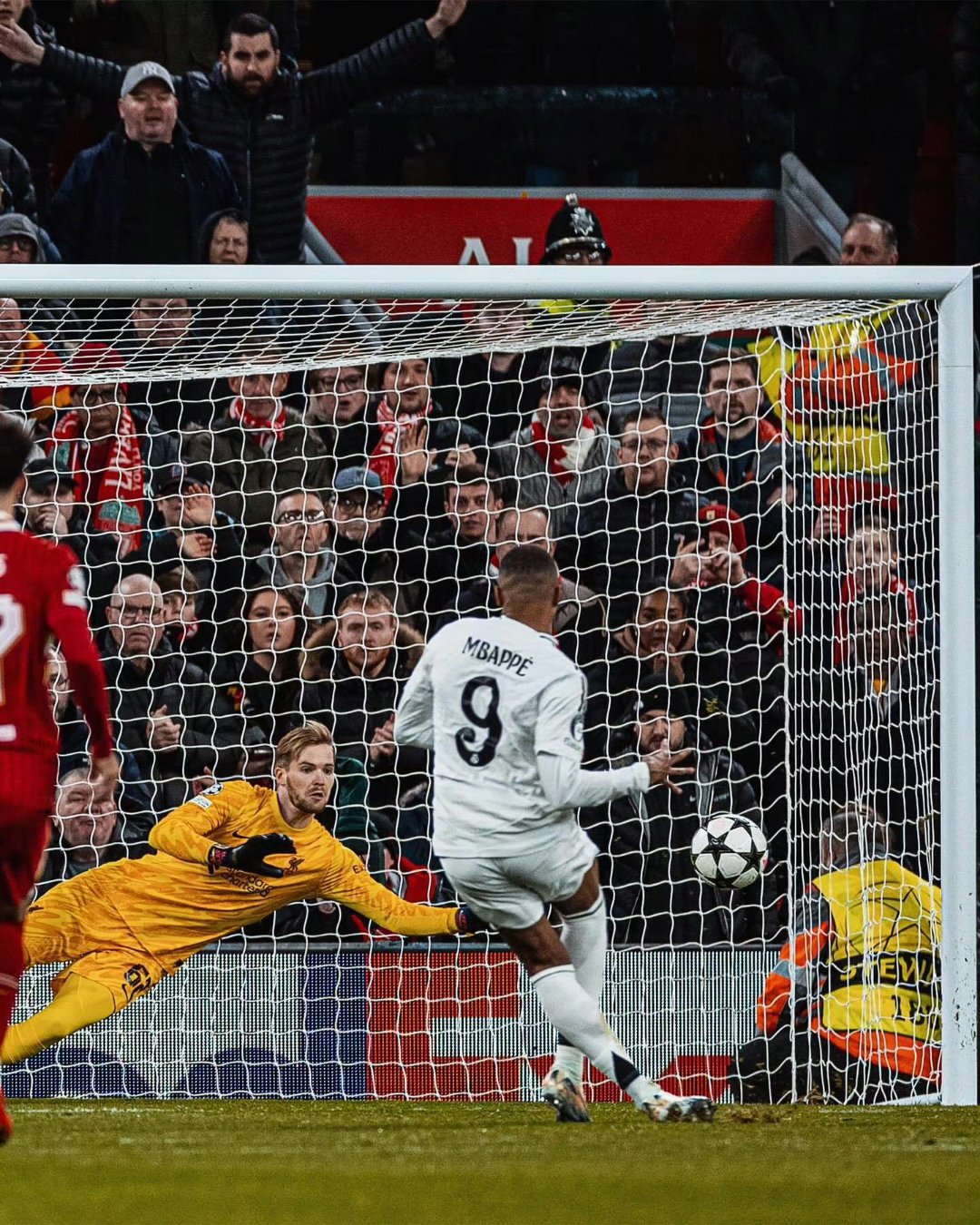 罗马遗憾失利,出线形势堪忧 罗马遗憾失利,出线形势堪忧