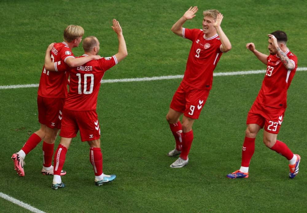 丹麦队大胜对手取得胜利