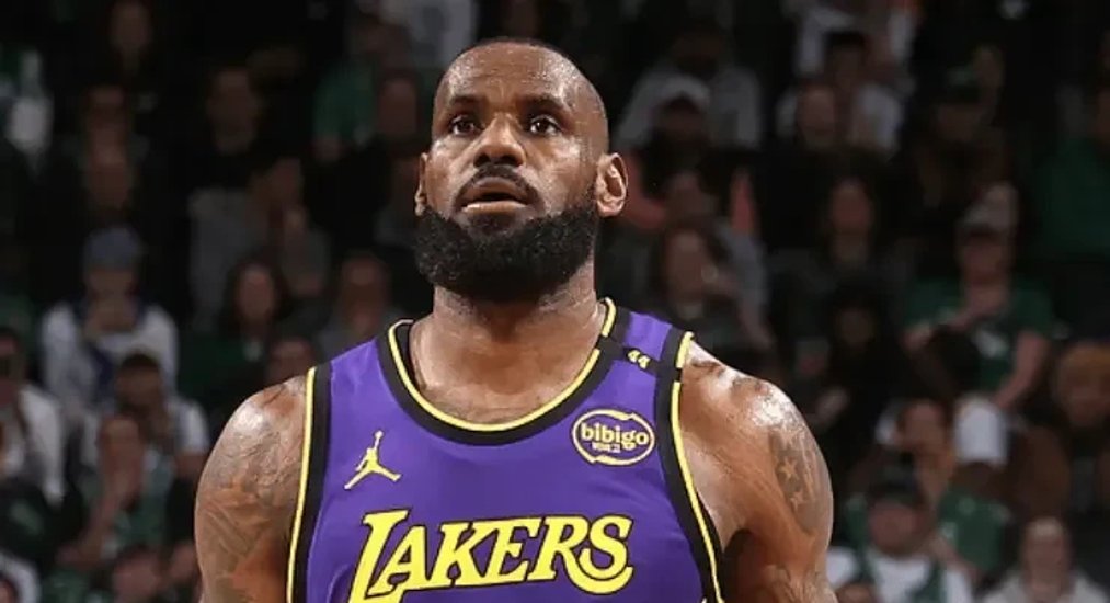 爱沙尼亚球员为胜利而拼搏